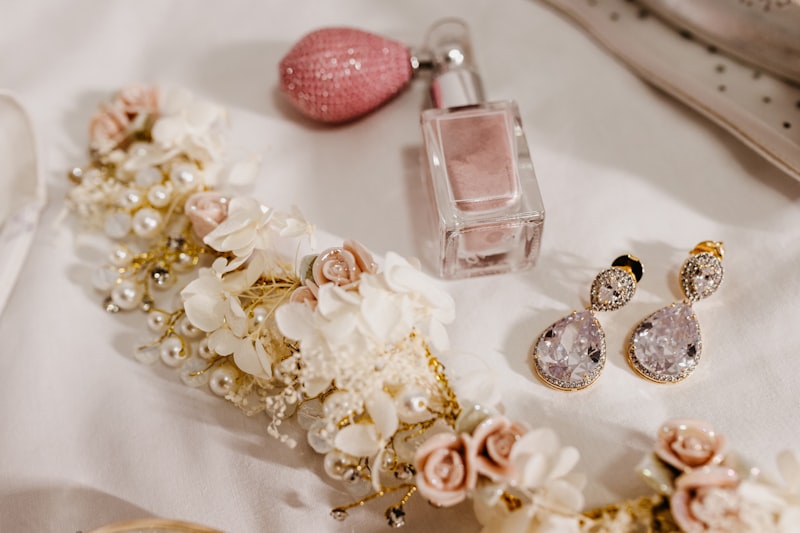 Guide Complet sur la Restauration des Accessoires de Mariage