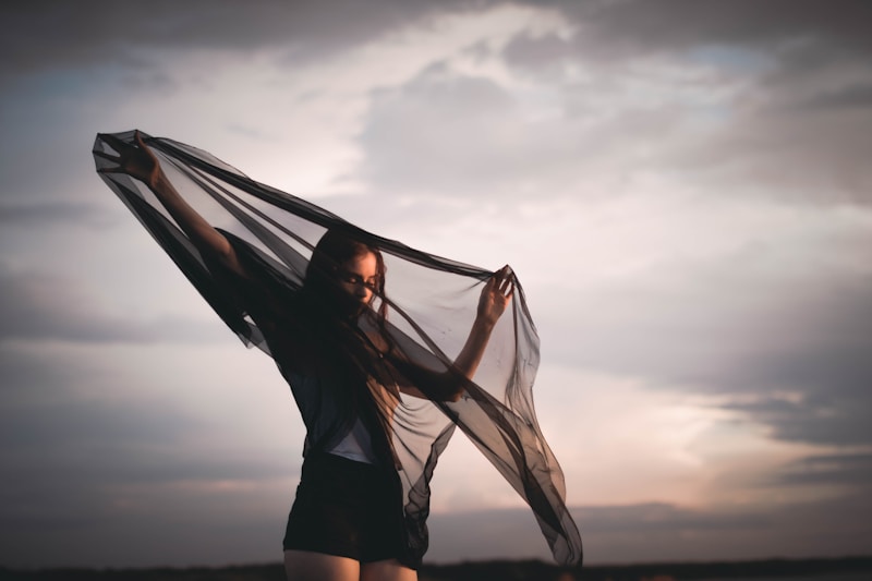 Les accessoires indispensables pour compléter une robe de mariée